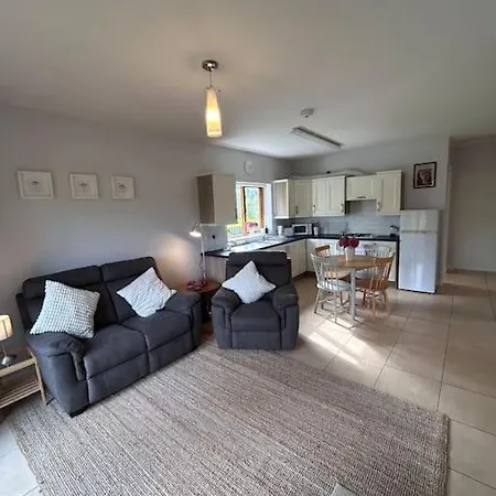 Apartament Currach Ban *